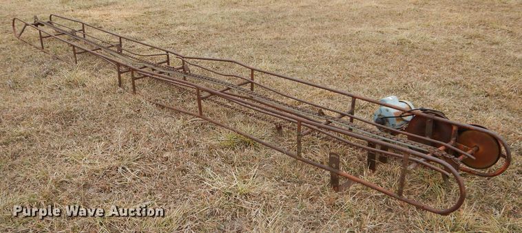 image for item JX9083 19'L hay bale elevator