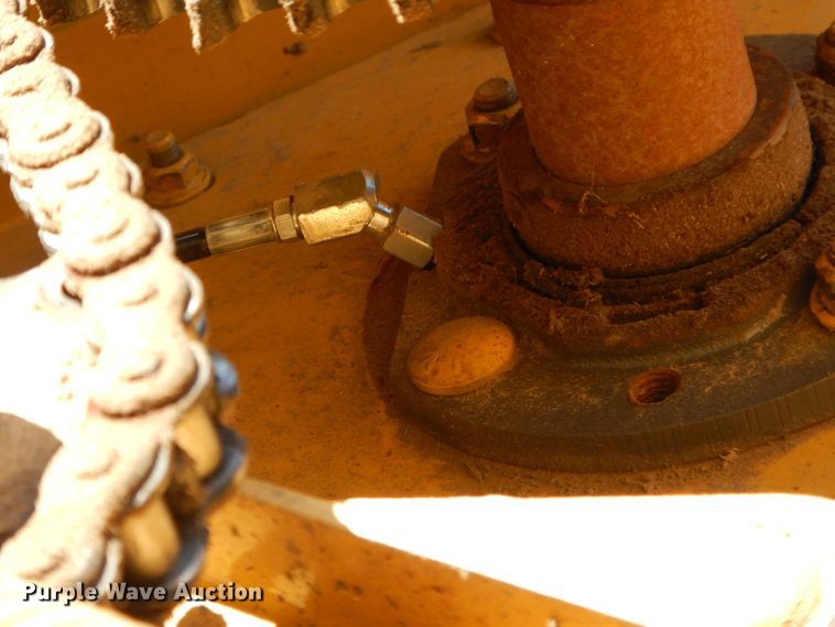 image for item JX9085 2008 AGCO Challenger RB563  round baler