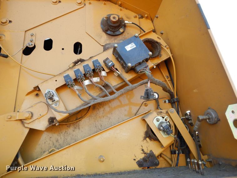 image for item JX9085 2008 AGCO Challenger RB563  round baler