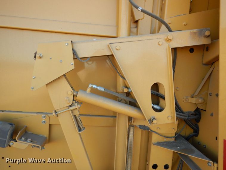 image for item JX9085 2008 AGCO Challenger RB563  round baler