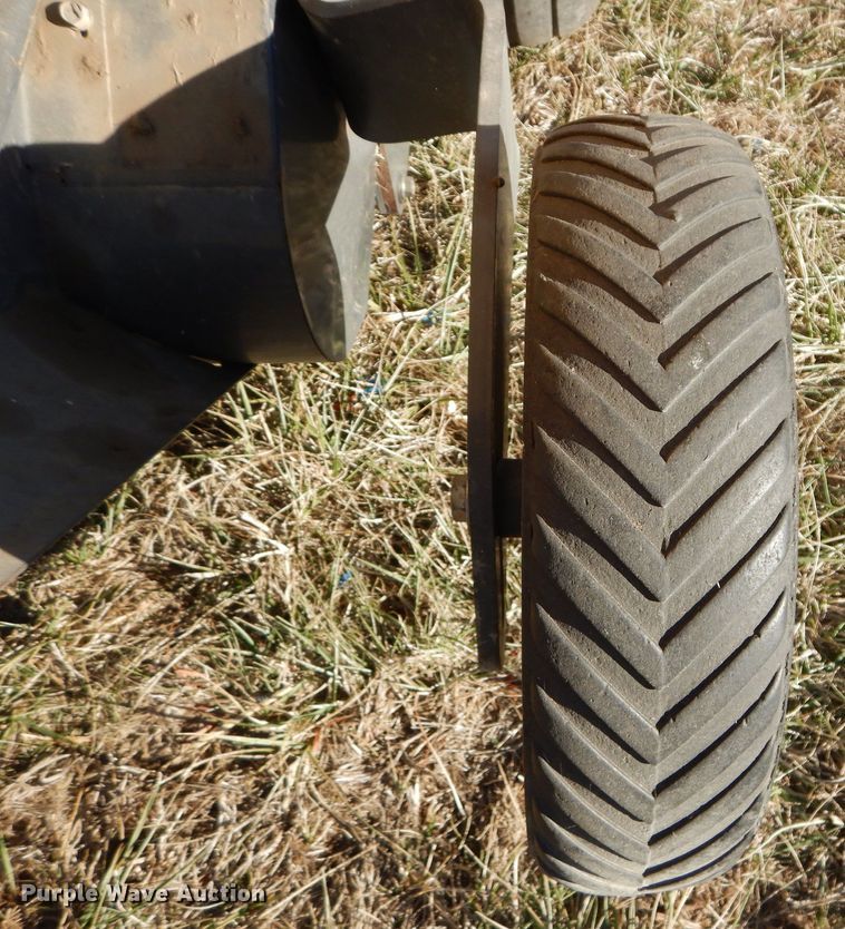 image for item JX9085 2008 AGCO Challenger RB563  round baler