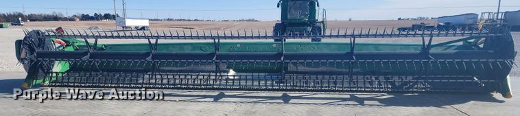 image for item KC9418 2017 John Deere 635FD HydraFlex  flex draper head
