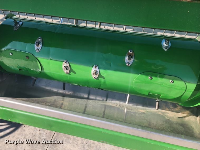 image for item KC9418 2017 John Deere 635FD HydraFlex  flex draper head