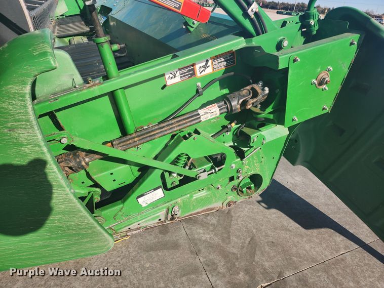 image for item KC9418 2017 John Deere 635FD HydraFlex  flex draper head