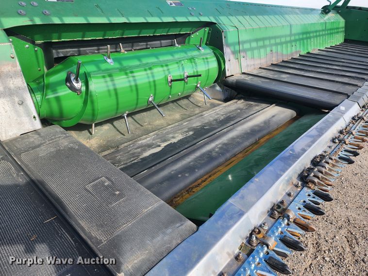 image for item KC9418 2017 John Deere 635FD HydraFlex  flex draper head