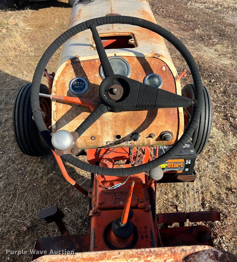 image for item KF9706 1962 Case 431  tractor