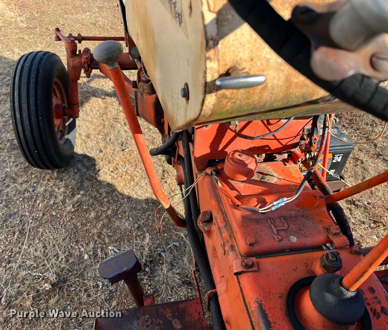 image for item KF9706 1962 Case 431  tractor