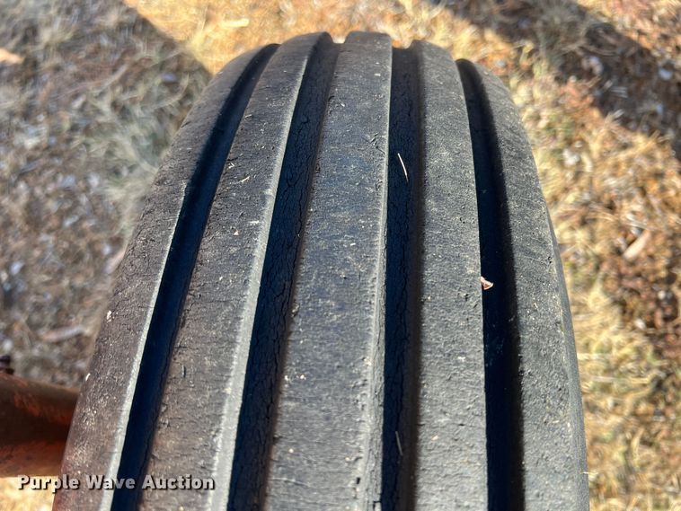 image for item KF9706 1962 Case 431  tractor