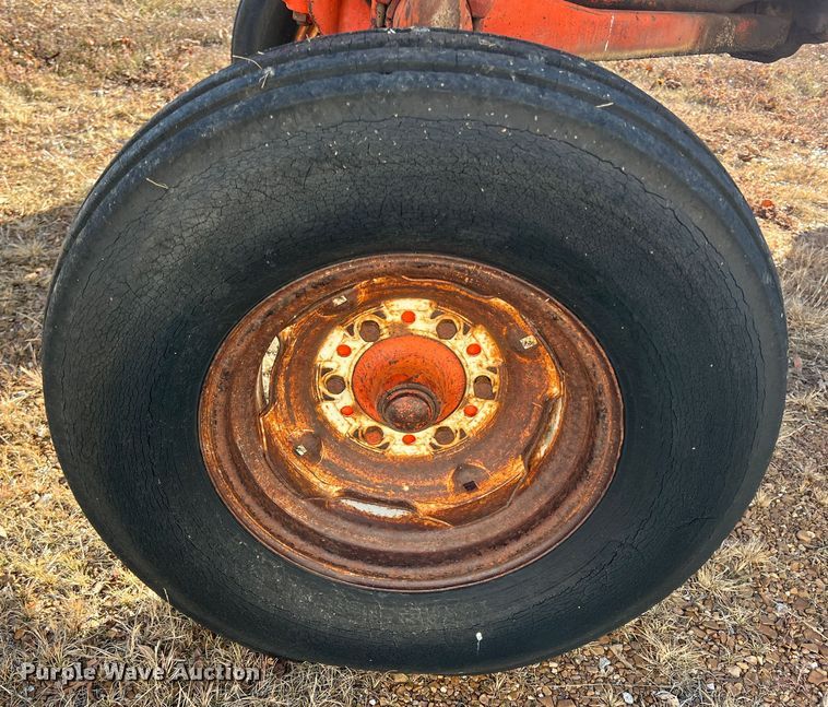 image for item KF9706 1962 Case 431  tractor