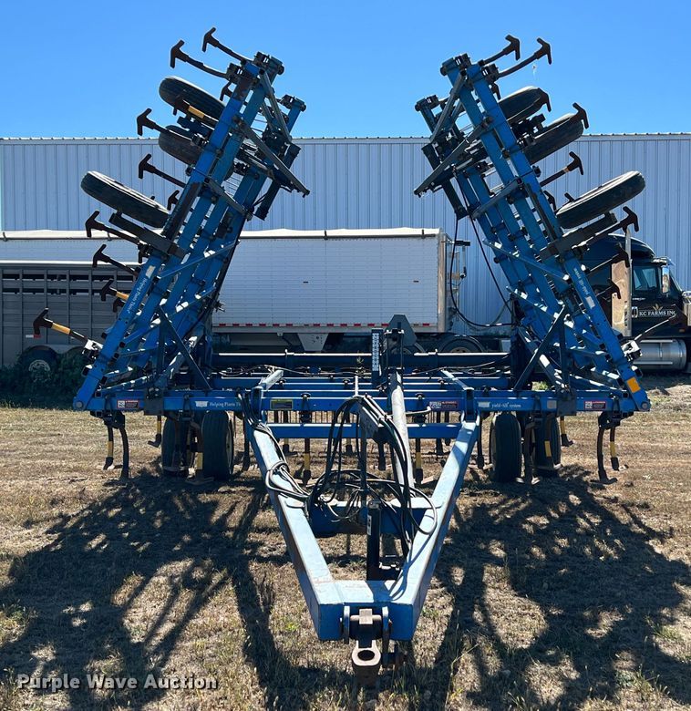 image for item KF9860 DMI Tiger-Mate II  field cultivator