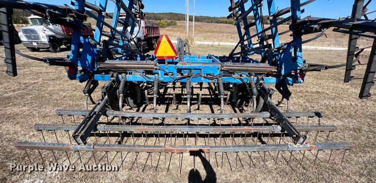 image for item KF9860 DMI Tiger-Mate II  field cultivator