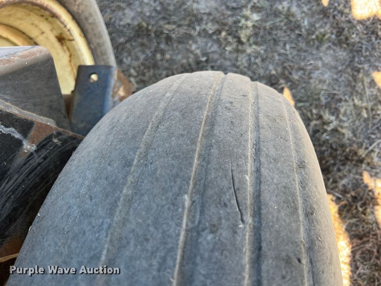 image for item KF9860 DMI Tiger-Mate II  field cultivator