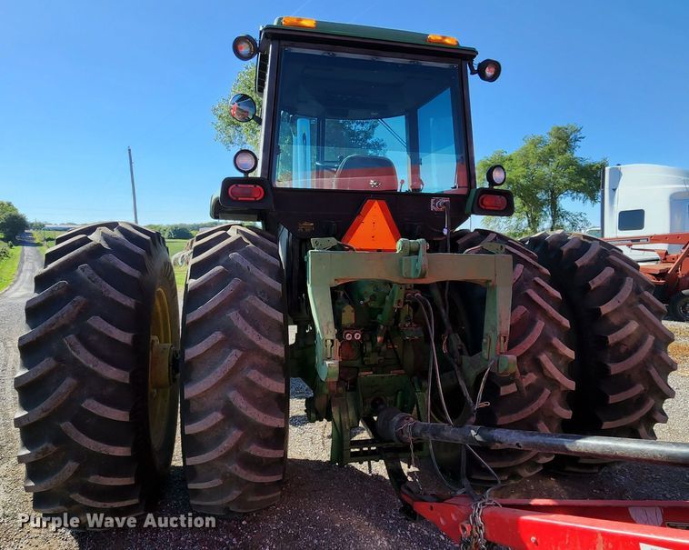 image for item KH9339 1978 John Deere 4640  tractor