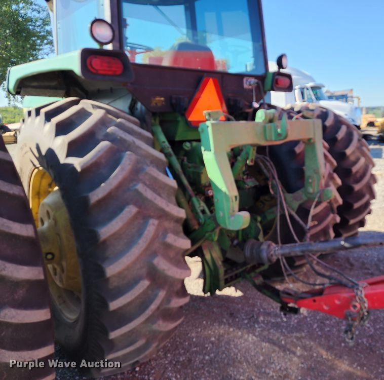 image for item KH9339 1978 John Deere 4640  tractor