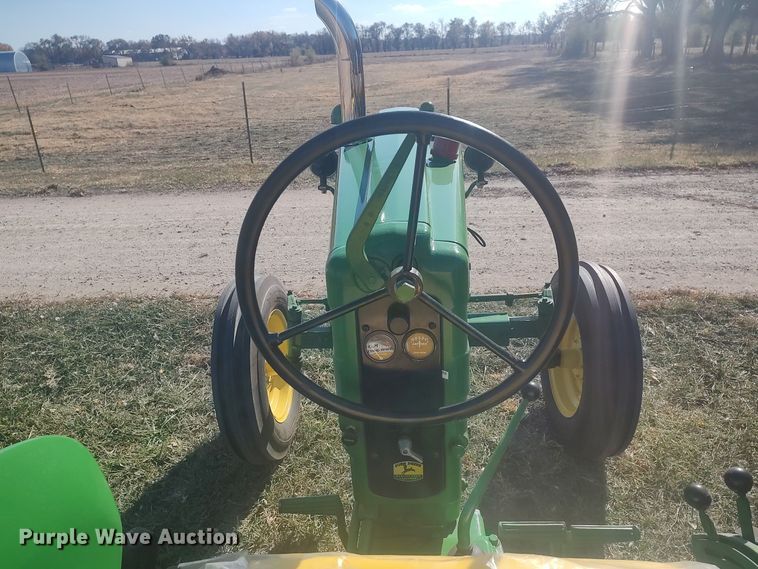 image for item KJ9020 1953 John Deere 40  tractor