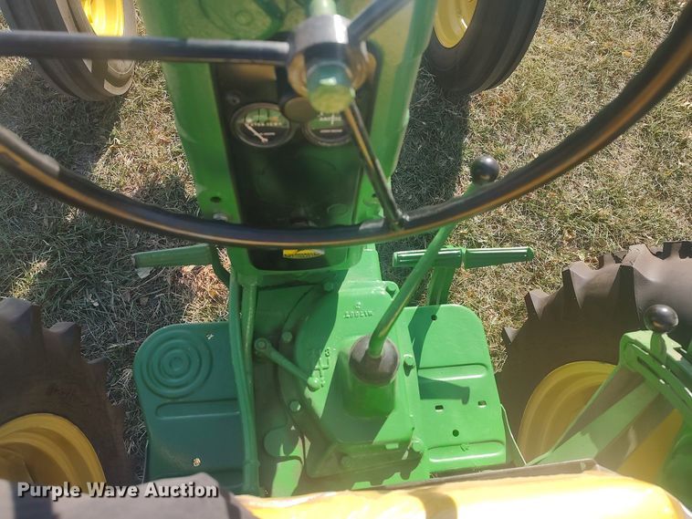 image for item KJ9020 1953 John Deere 40  tractor