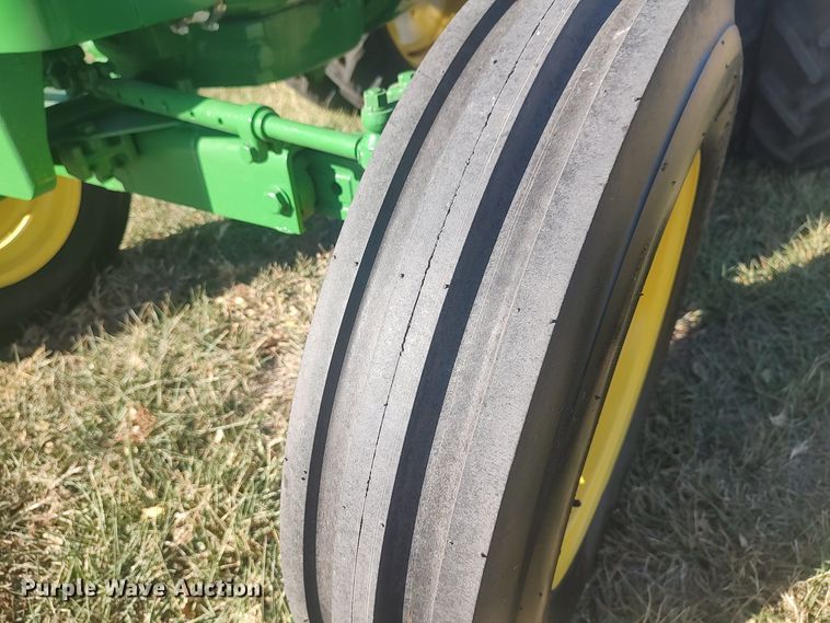 image for item KJ9020 1953 John Deere 40  tractor