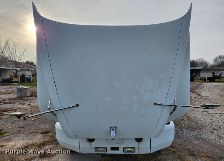 image for item KT9559 1996 Mack CH613  fertilizer delivery truck