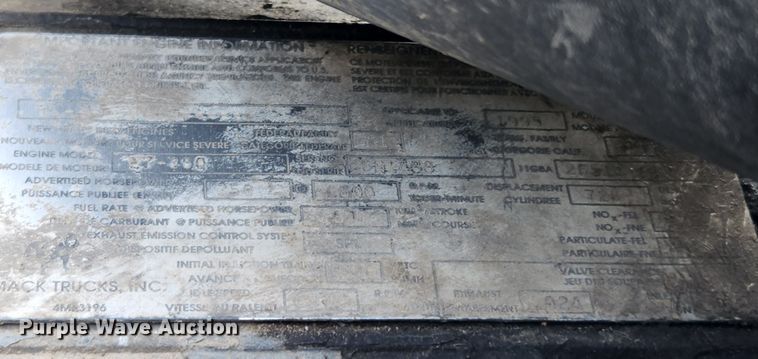 image for item KT9559 1996 Mack CH613  fertilizer delivery truck