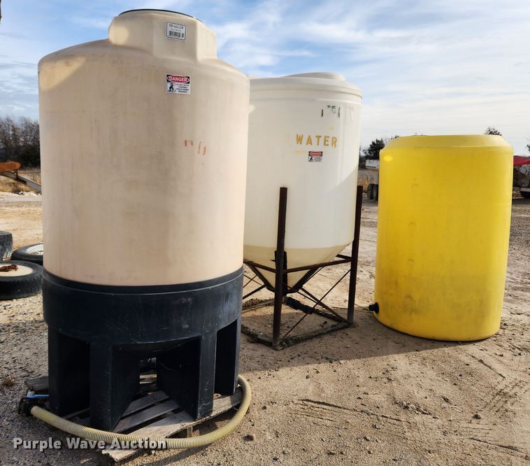 image for item KT9592 (3) poly tanks