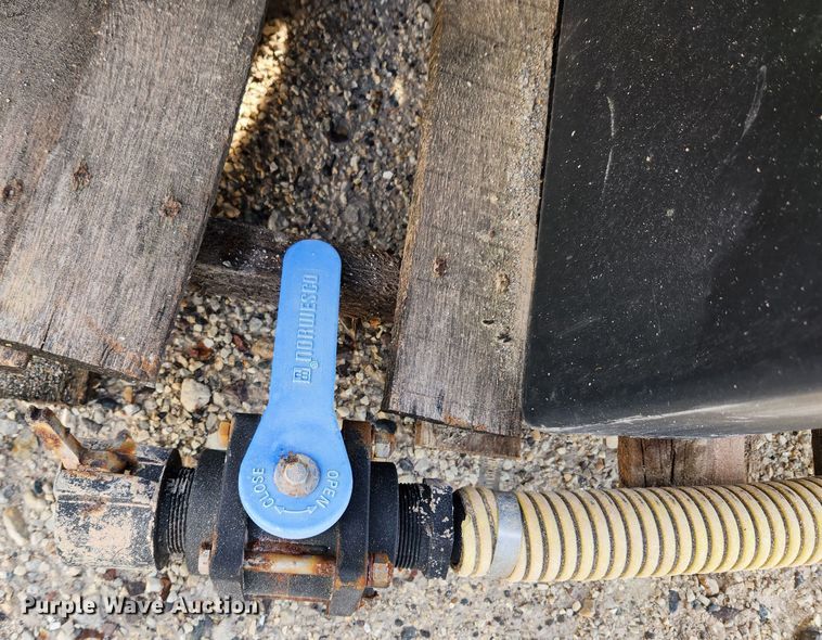 image for item KT9592 (3) poly tanks