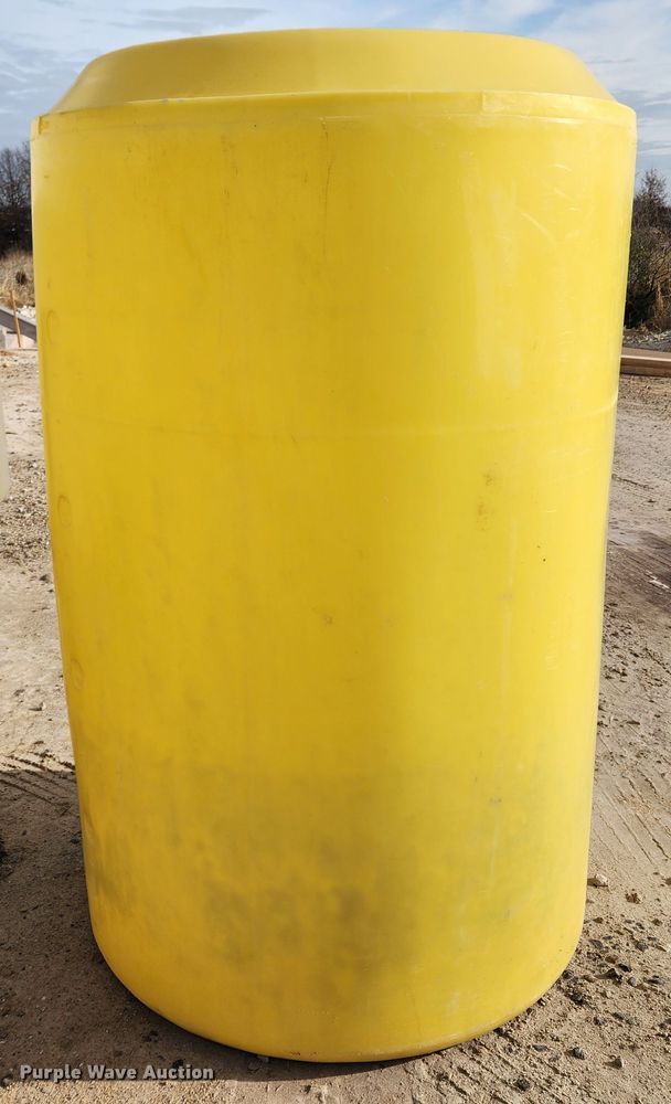 image for item KT9592 (3) poly tanks