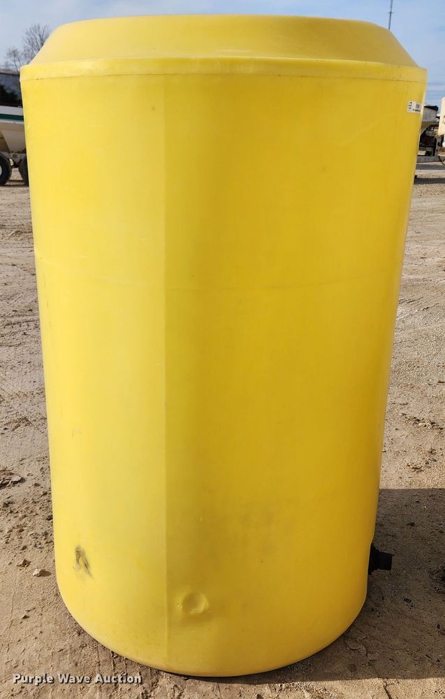 image for item KT9592 (3) poly tanks