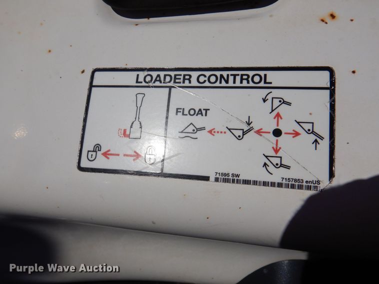 image for item KW9658 2009 Bobcat CT450  MFWD tractor