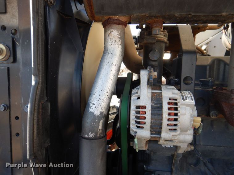 image for item KW9658 2009 Bobcat CT450  MFWD tractor