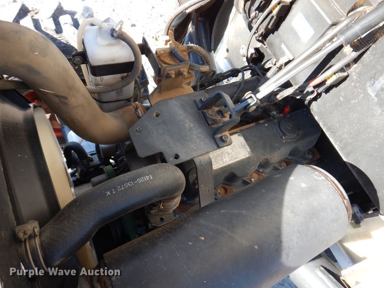 image for item KW9658 2009 Bobcat CT450  MFWD tractor