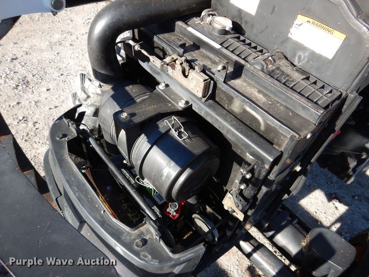 image for item KW9658 2009 Bobcat CT450  MFWD tractor