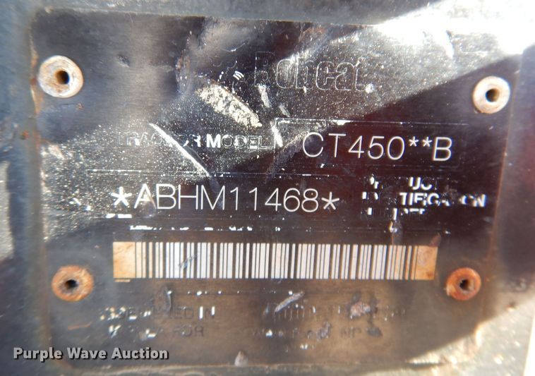 image for item KW9658 2009 Bobcat CT450  MFWD tractor
