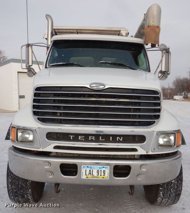 image for item KW9680 2007 Sterling LT9500  feed delivery truck