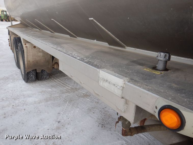 image for item KW9680 2007 Sterling LT9500  feed delivery truck