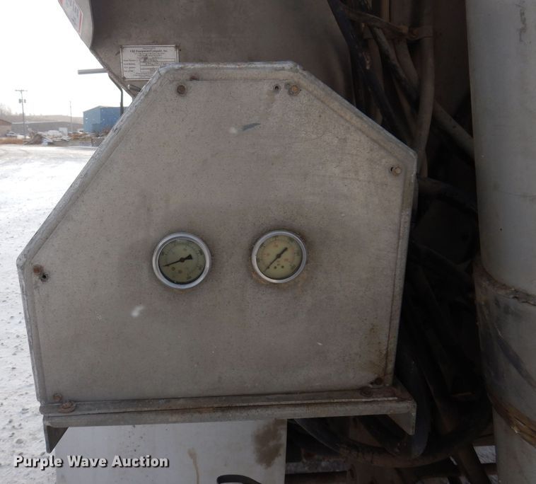 image for item KW9680 2007 Sterling LT9500  feed delivery truck