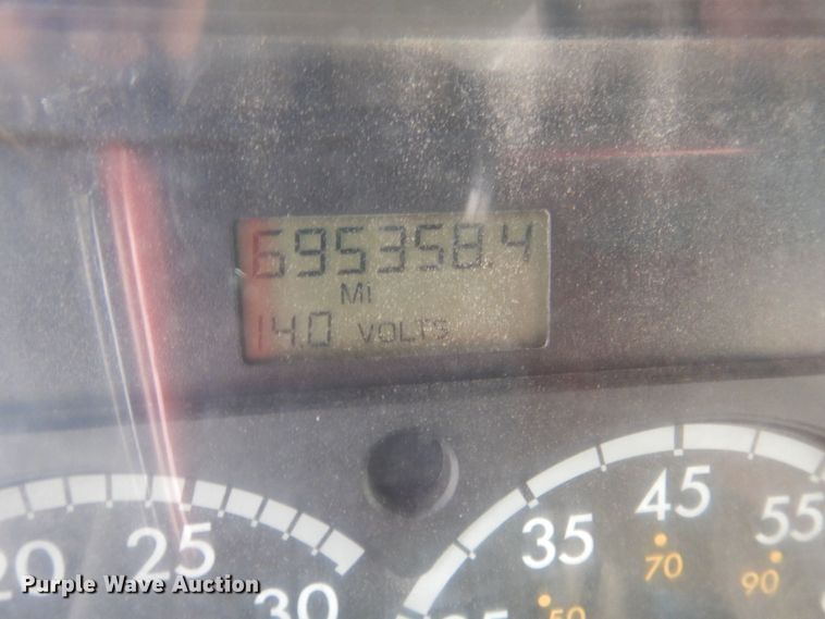 image for item KW9680 2007 Sterling LT9500  feed delivery truck