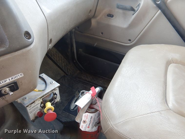 image for item KW9680 2007 Sterling LT9500  feed delivery truck