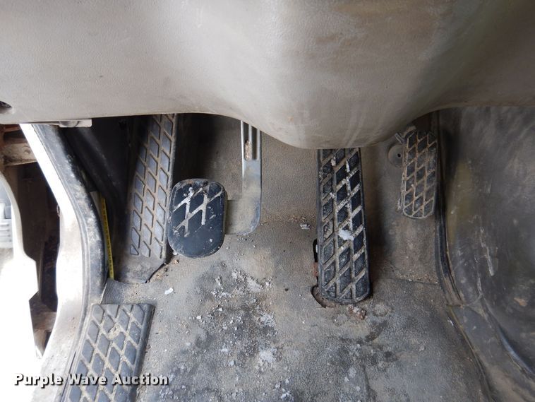 image for item KW9680 2007 Sterling LT9500  feed delivery truck