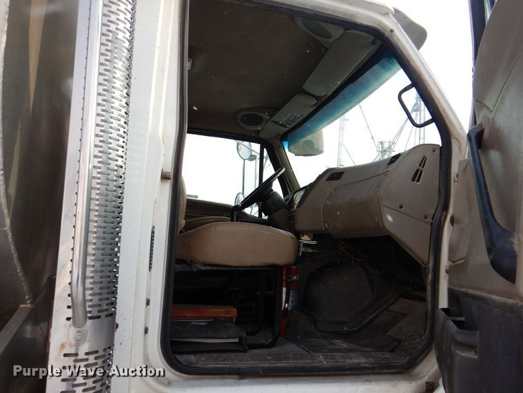 image for item KW9680 2007 Sterling LT9500  feed delivery truck