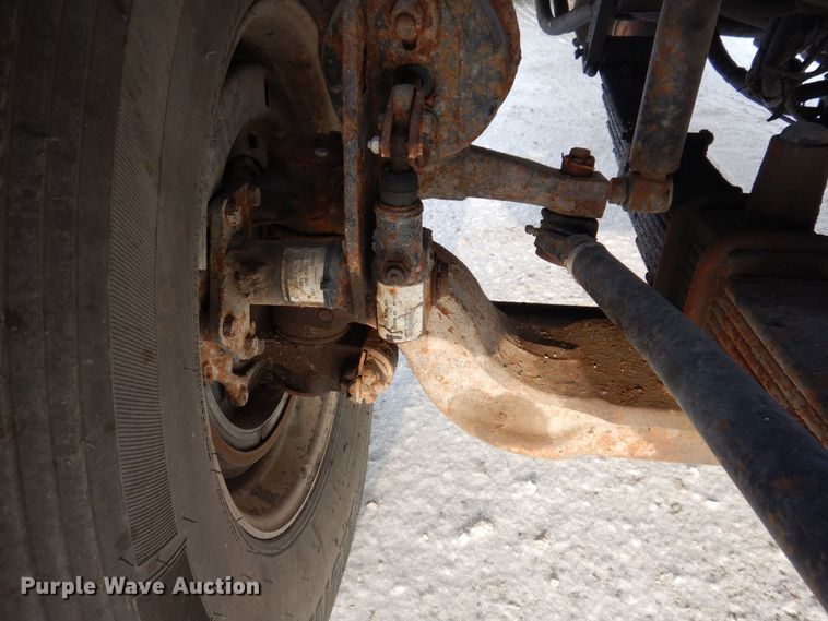 image for item KW9680 2007 Sterling LT9500  feed delivery truck