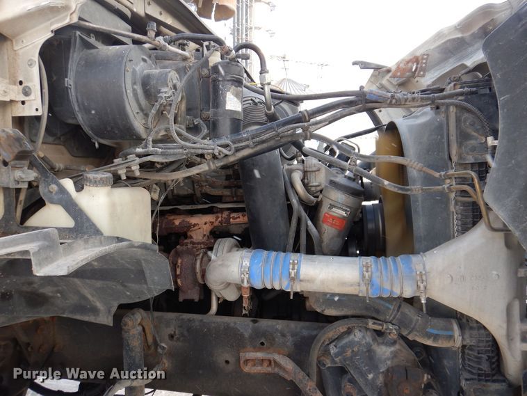 image for item KW9680 2007 Sterling LT9500  feed delivery truck