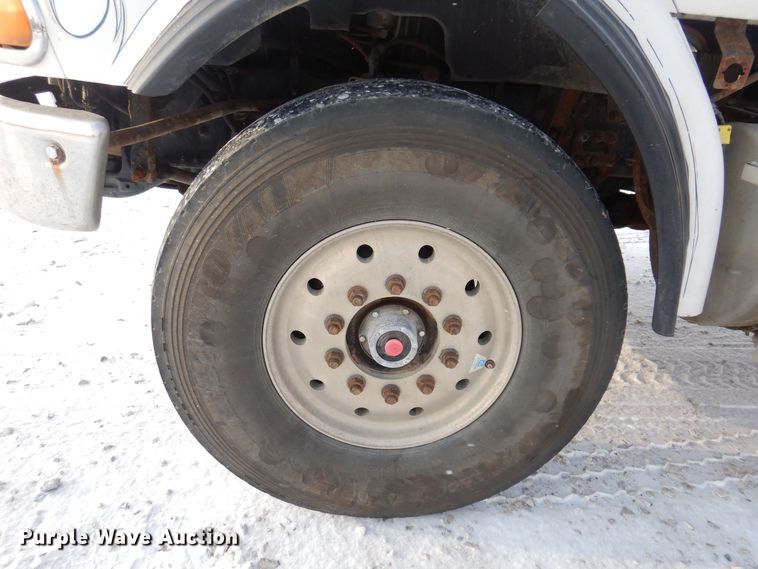 image for item KW9680 2007 Sterling LT9500  feed delivery truck