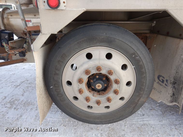 image for item KW9680 2007 Sterling LT9500  feed delivery truck