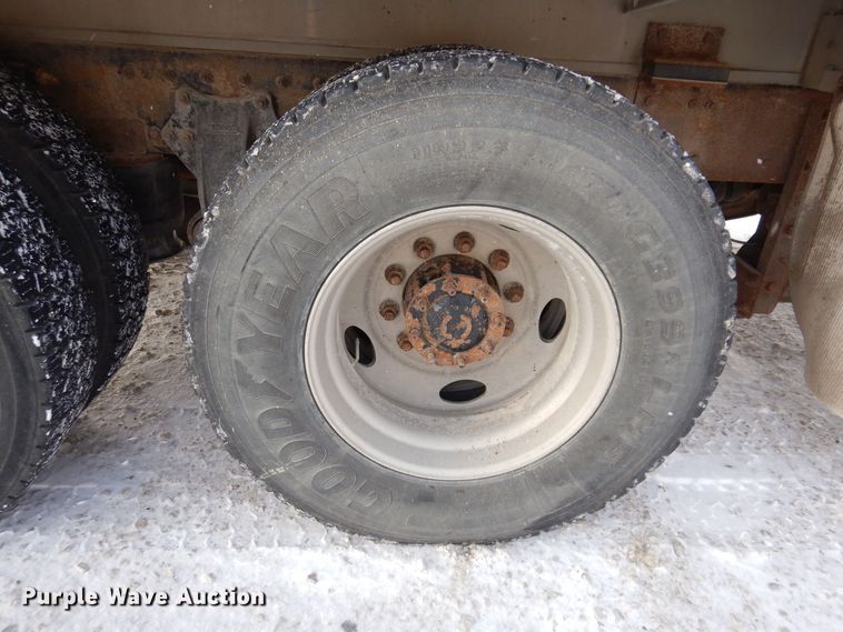 image for item KW9680 2007 Sterling LT9500  feed delivery truck