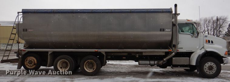 image for item KW9681 2005 Sterling LT9500  feed delivery truck