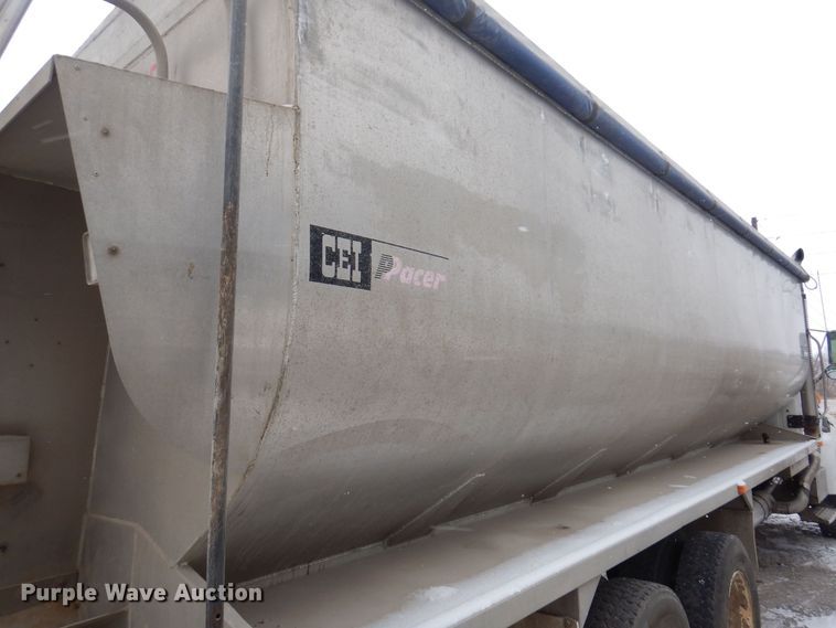 image for item KW9681 2005 Sterling LT9500  feed delivery truck