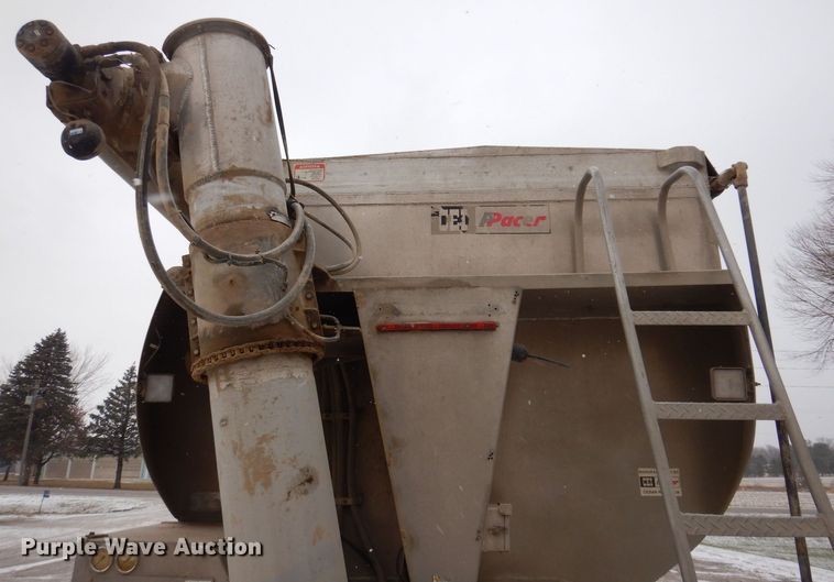 image for item KW9681 2005 Sterling LT9500  feed delivery truck