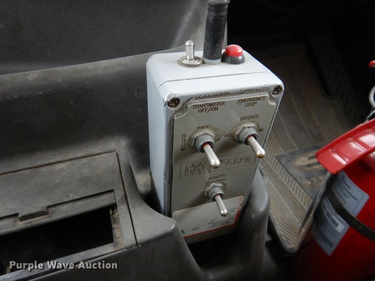 image for item KW9681 2005 Sterling LT9500  feed delivery truck