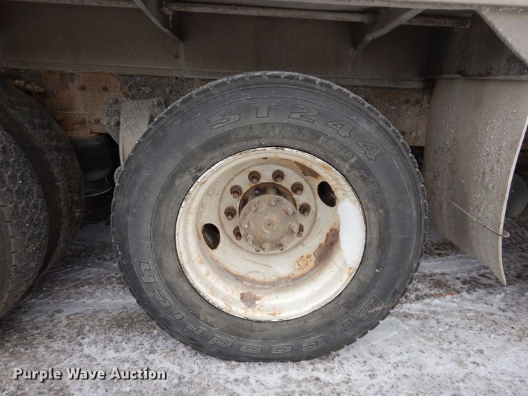 image for item KW9681 2005 Sterling LT9500  feed delivery truck