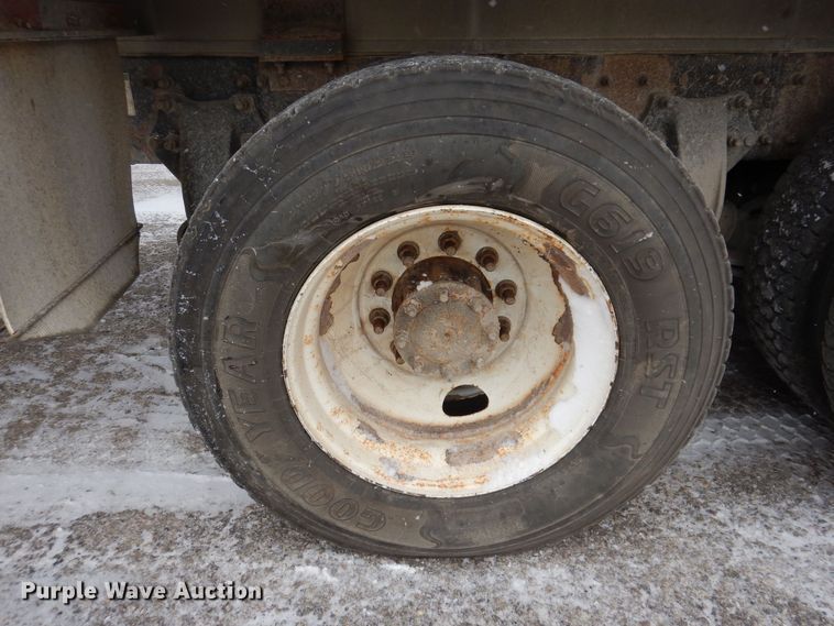 image for item KW9681 2005 Sterling LT9500  feed delivery truck